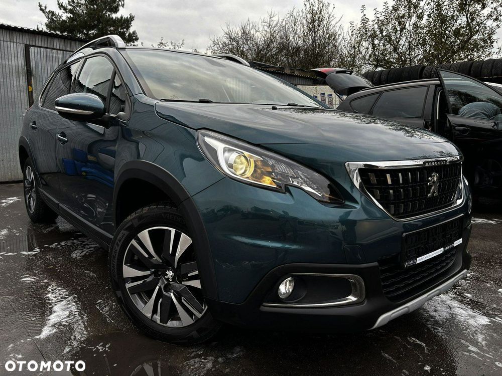 Peugeot 2008 1.2 Pure Tech Allure S&S - 2