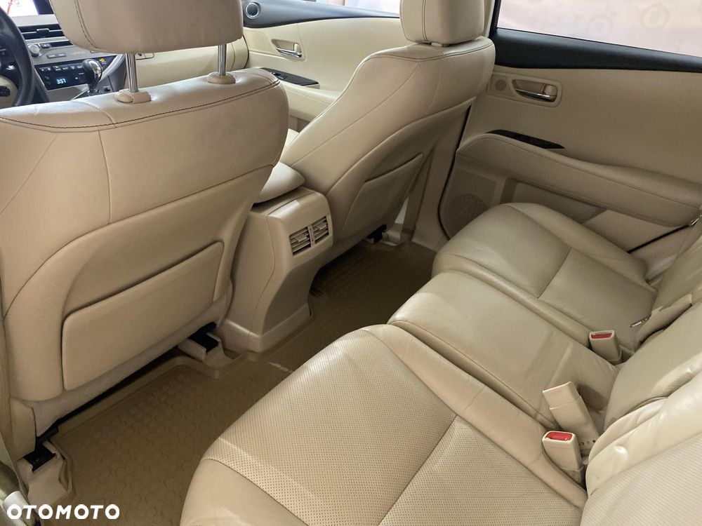 Lexus RX - 11