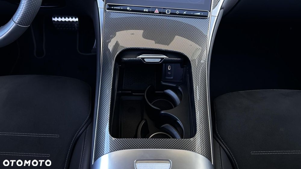 Mercedes-Benz GLC - 21