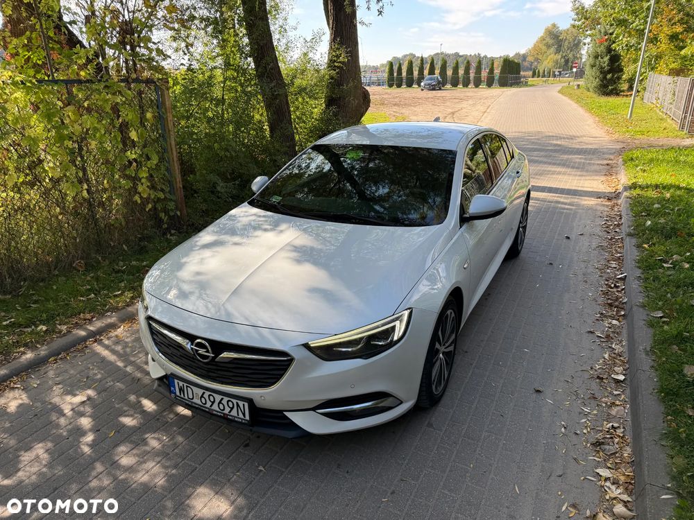 Opel Insignia - 1