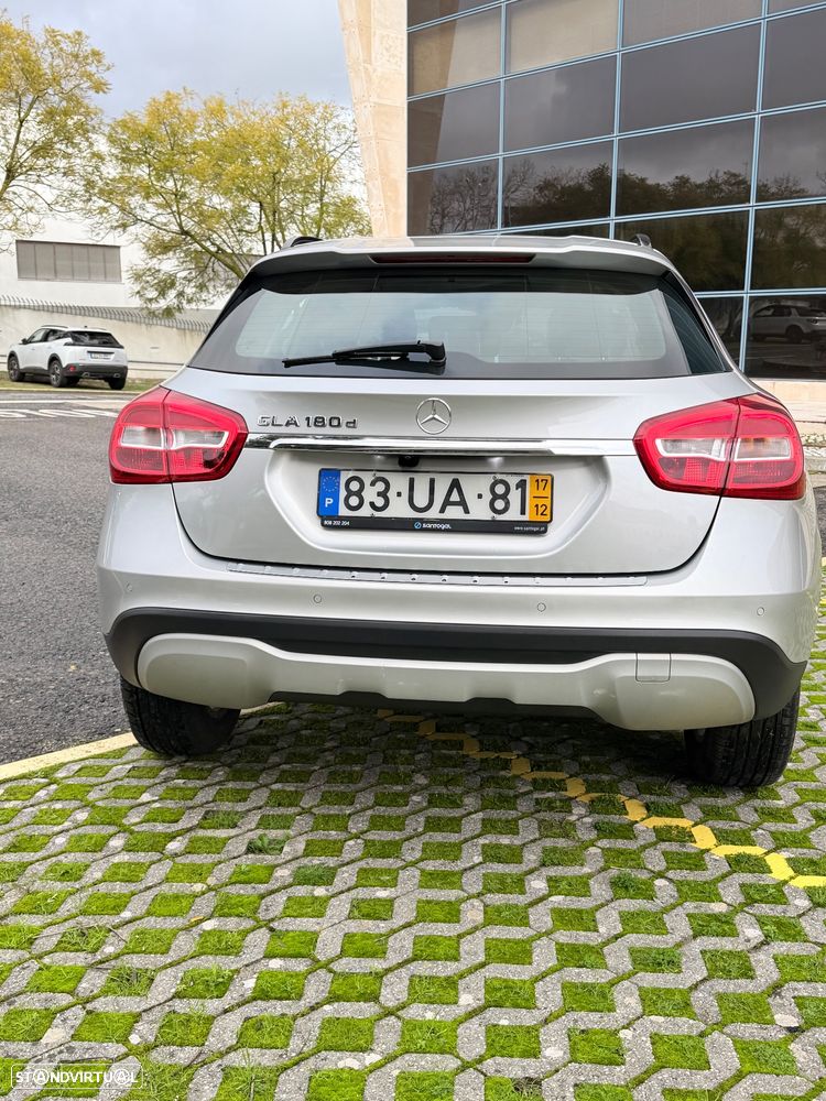 Mercedes-Benz GLA 180 d Style - 3