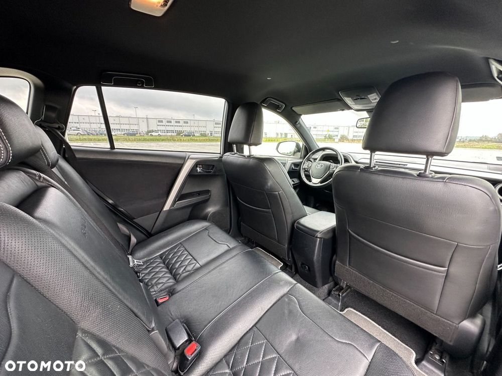 Toyota RAV4 Hybrid Prestige 4x4 - 18