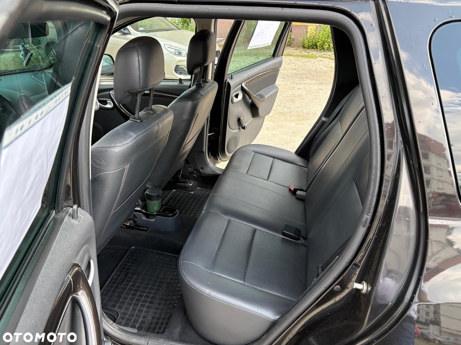Dacia Duster 1.5 dCi Laureate - 13