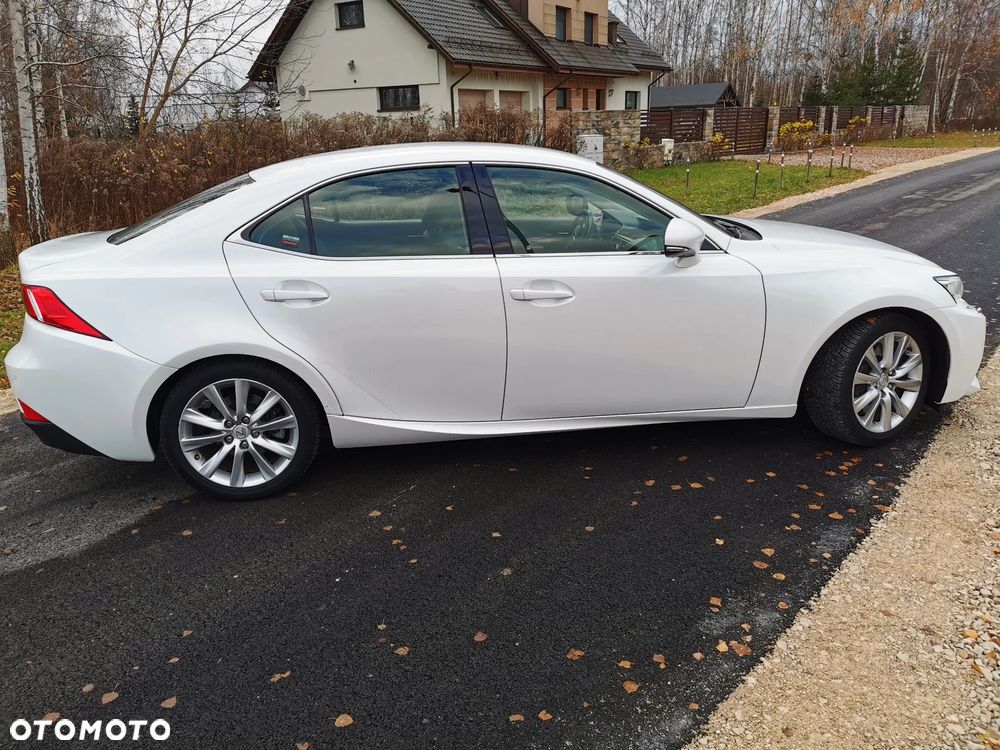 Lexus IS 200t Elite - 15