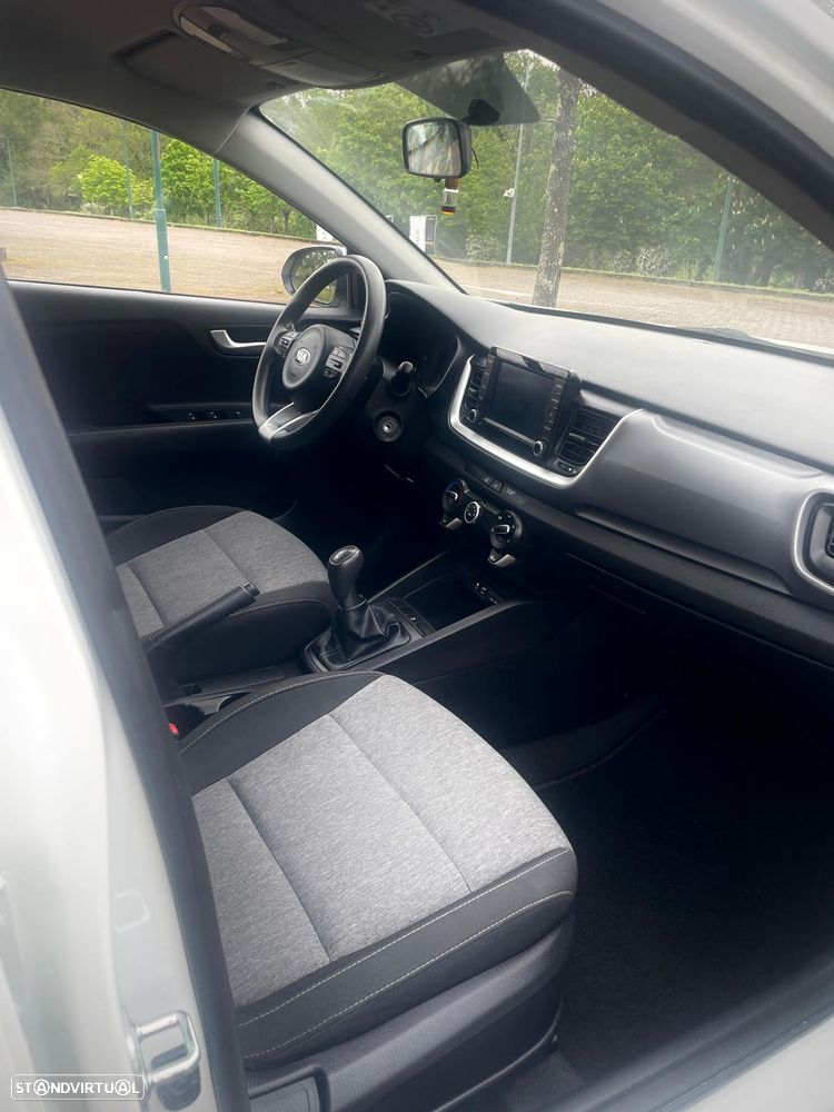 Kia Stonic 1.0 T-GDI Urban - 16