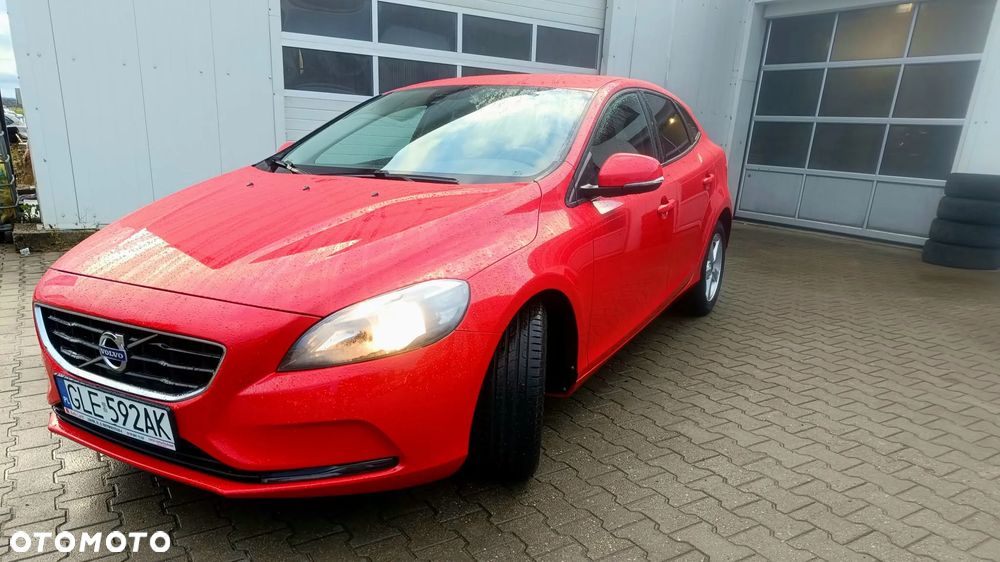 Volvo V40 2015 photo 2