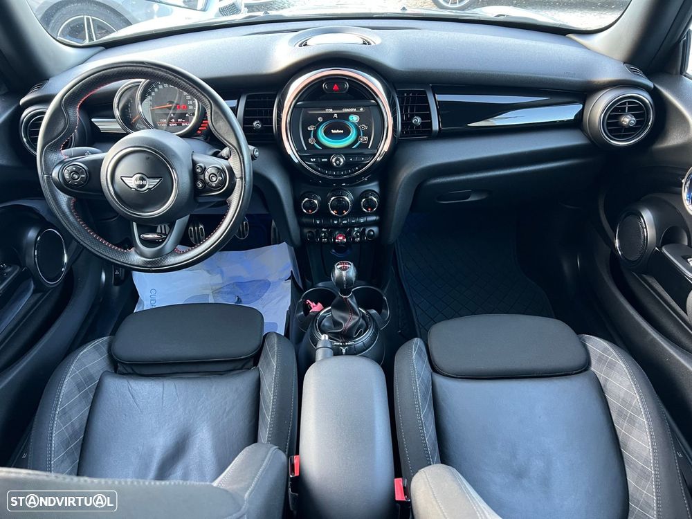 MINI 3 Portas Cooper D - 23