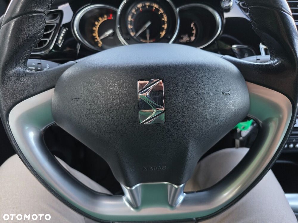 Citroën DS3 1.6 VTi SoChic - 11
