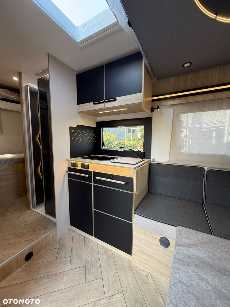 Ford Chausson 720 Titanium Line - 23