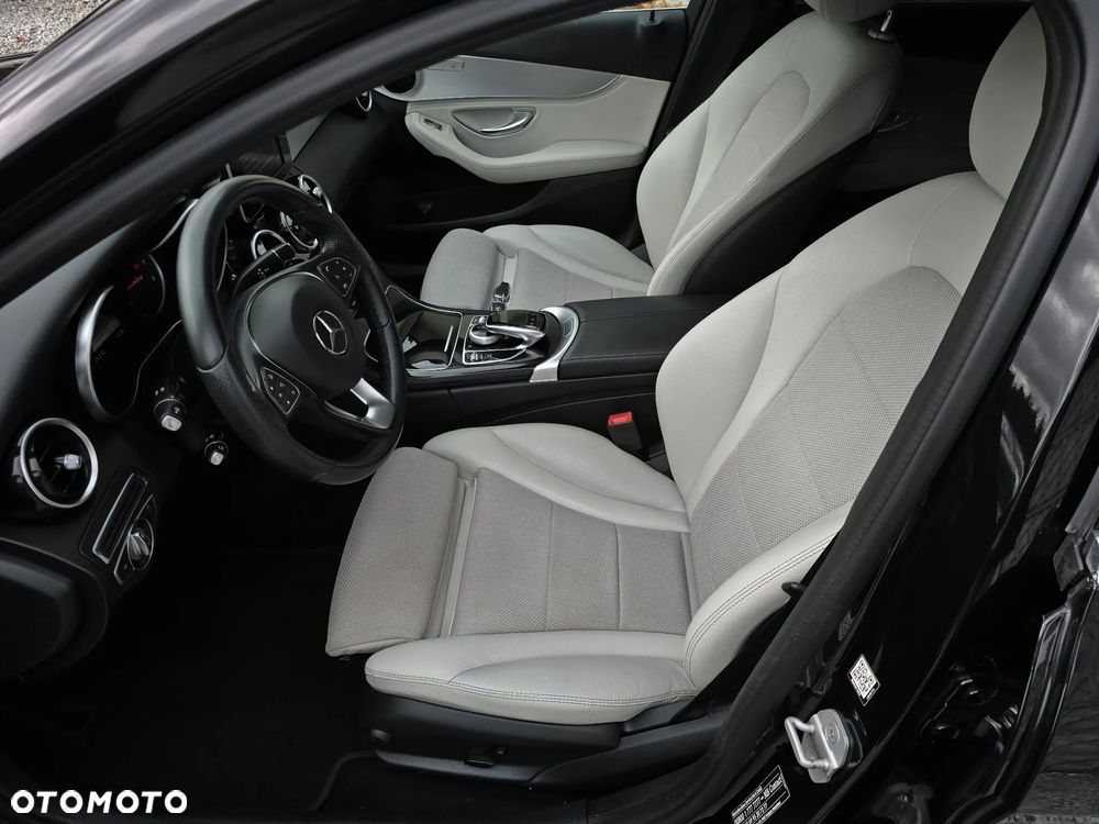 Mercedes-Benz Klasa C 250 (BlueTEC) d 7G-TRONIC AMG Line - 15