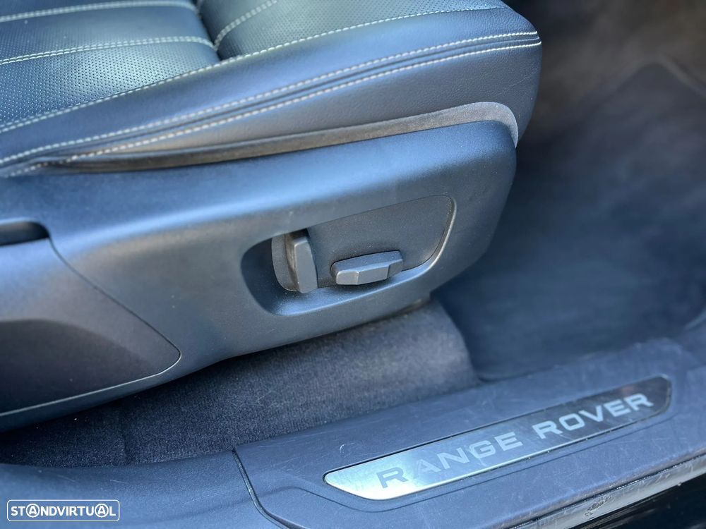 Land Rover Range Rover Velar 2.0d R-Dynamic SE - 17