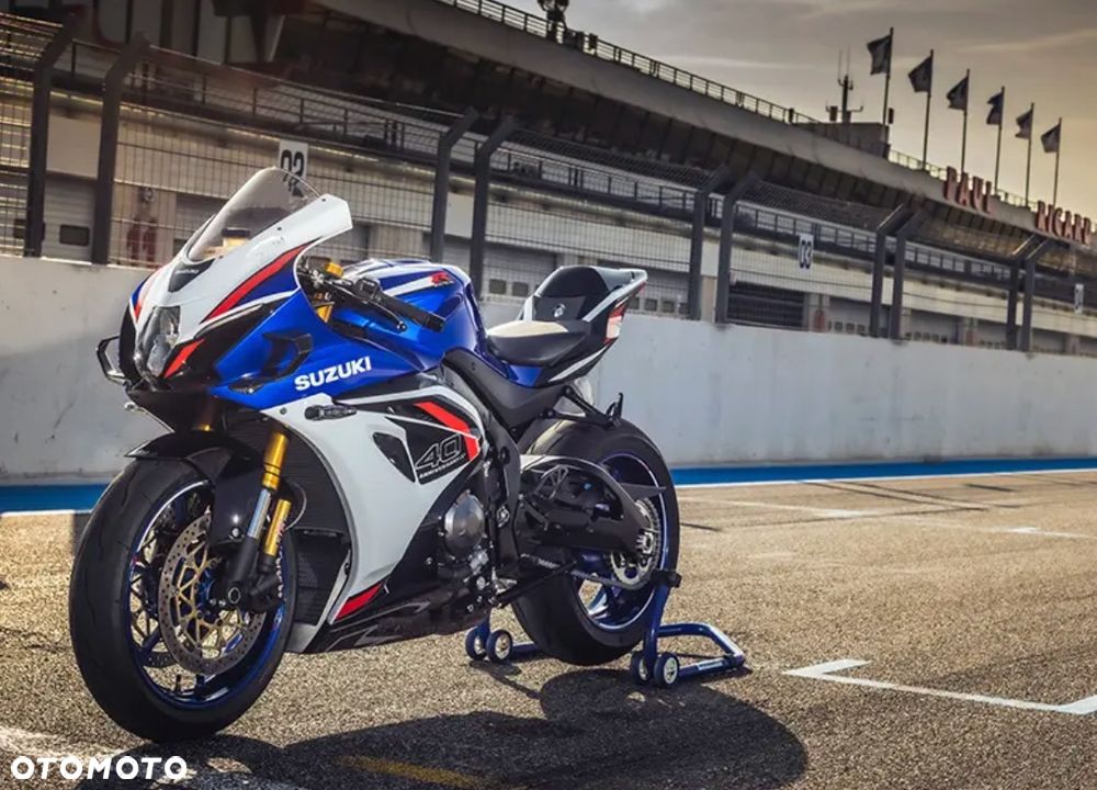 Suzuki GSX-R - 5