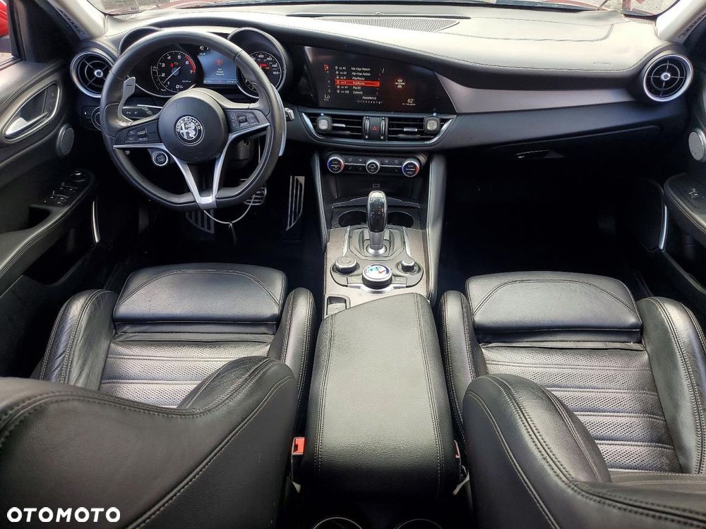Alfa Romeo Giulia 2.0 Turbo Veloce TI Q4 - 9