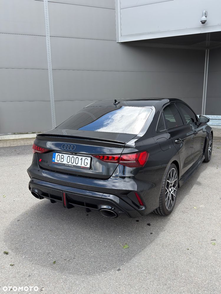 Audi RS3 Limousine 2.5 TFSI Quattro S tronic - 4