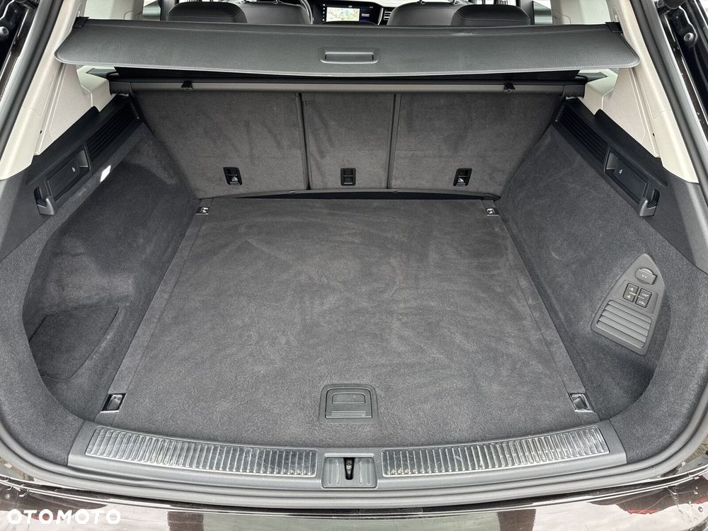 Volkswagen Touareg 3.0 V6 TDI 4Motion R-Line - 32