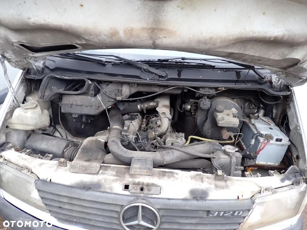 CZĘŚCI - Mercedes Sprinter W903 2,9 TD 122KM 602.980 skrzynia 5B 711612 1999r. INDEX - 9669 - 5