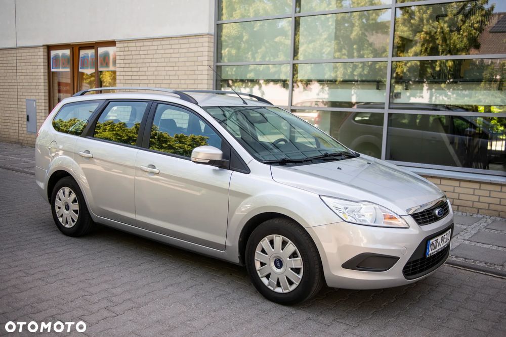 Ford Focus 1.6 16V Style - 11