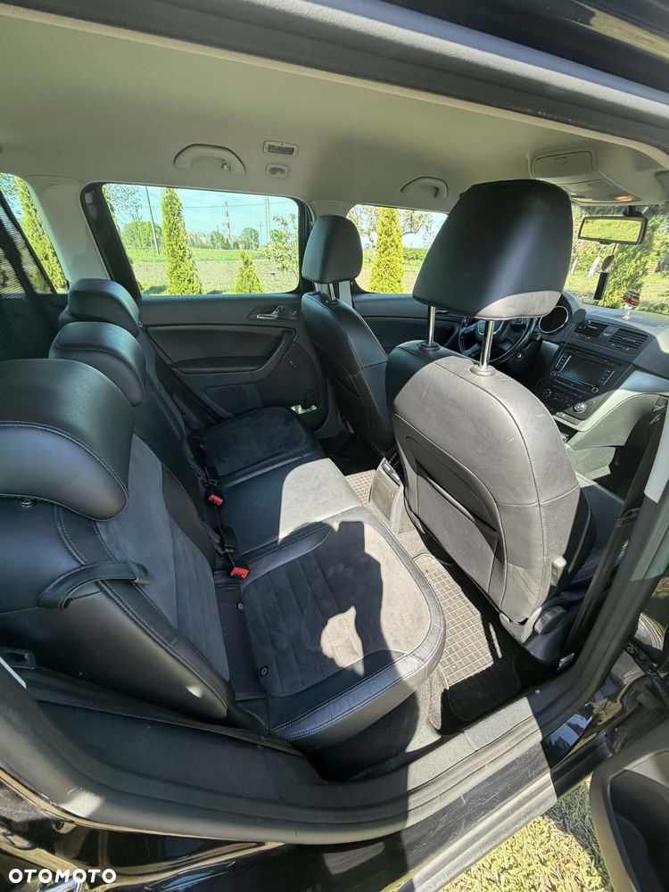 Skoda Yeti 2.0 TDI DSG 4x4 Ambition - 10
