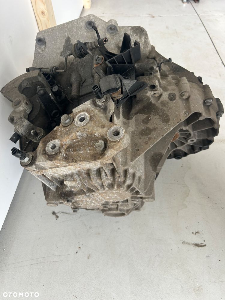 Volvo S60 V60 II 2012- skrzynia biegów manualna 1.6 D 6 bieg BG9R-7002-JCD - 4