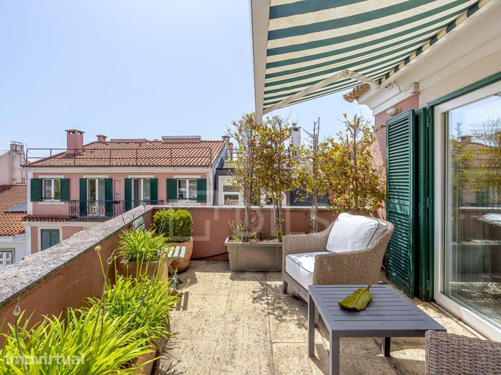 Apartamento T2 duplex em Lisboa, Estrela, com terraço e vista rio - Grande imagem: 2/22
