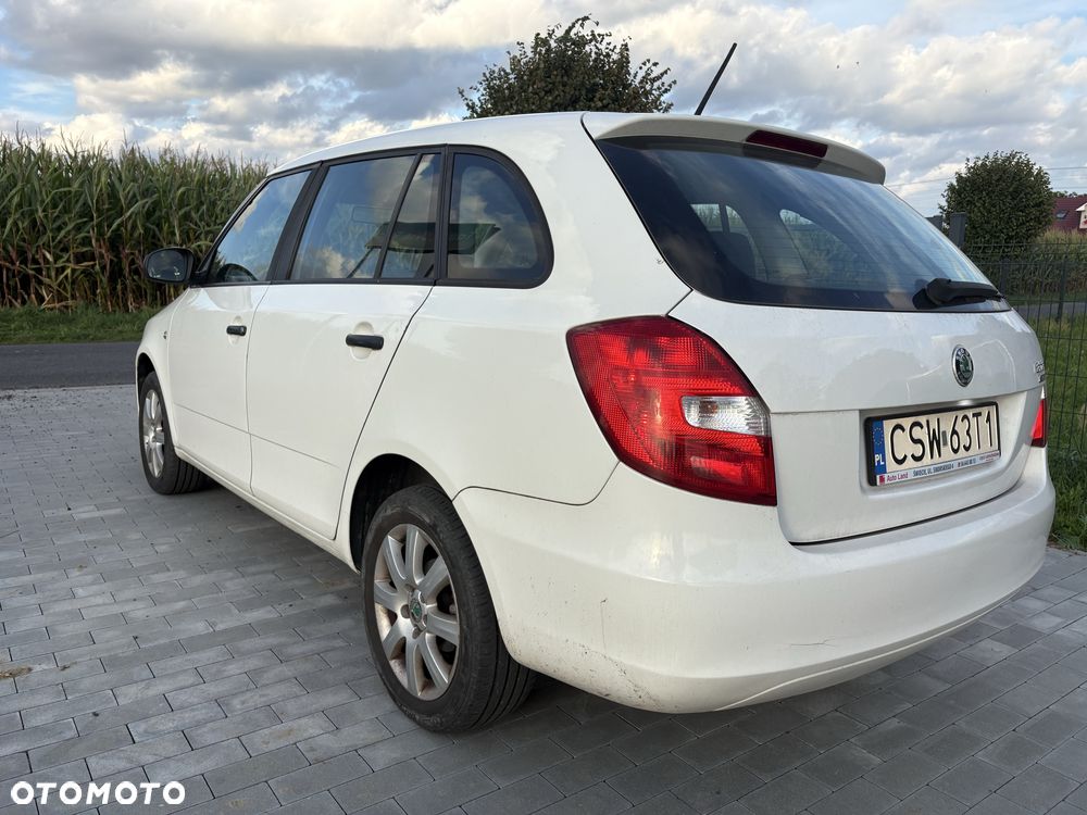 Skoda Fabia - 4