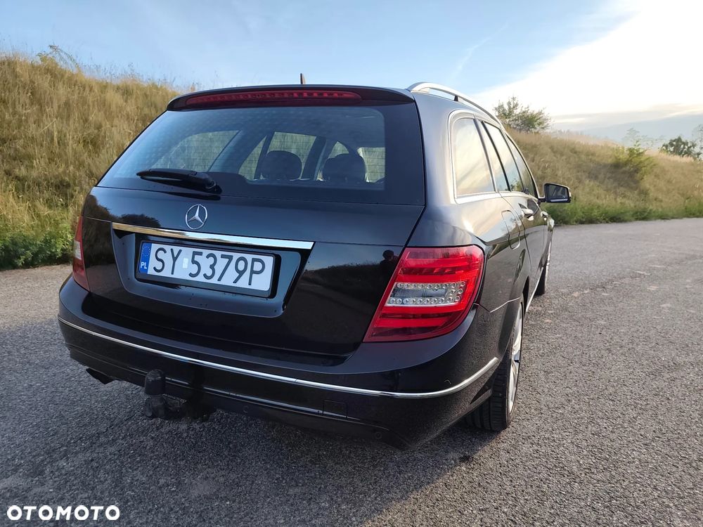 Mercedes-Benz Klasa C 180 CGI BlueEff Avantgarde - 11