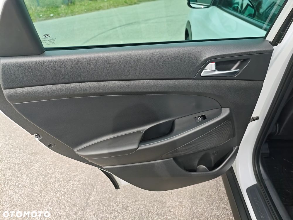 Hyundai Tucson 1.6 GDi Comfort 2WD - 19