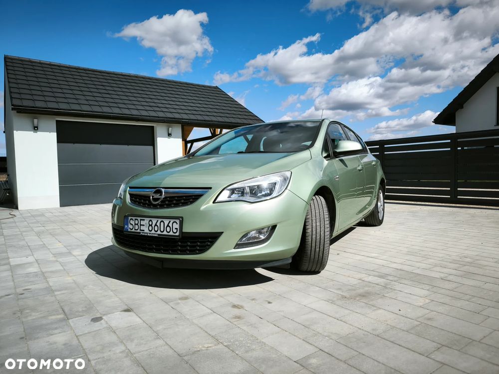 Opel Astra - 2