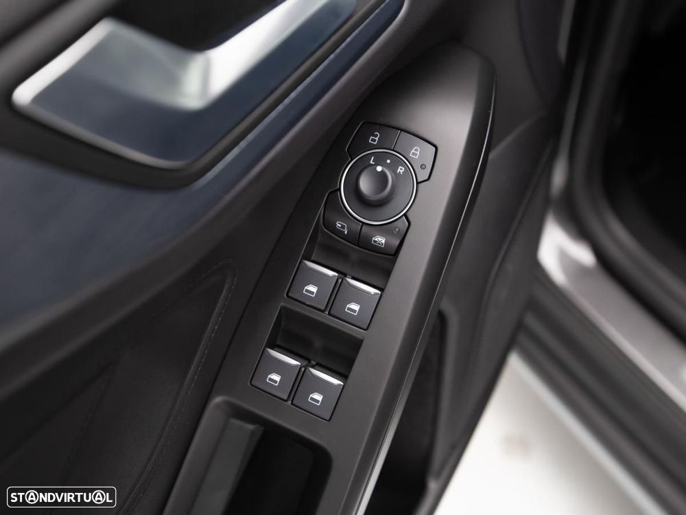 Ford Focus SW - 14