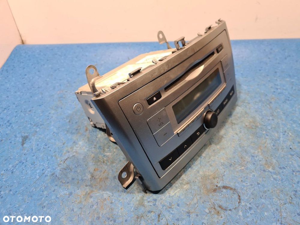 TOYOTA AVENSIS T27 LIFT RADIO CD 86120-05210 - 2