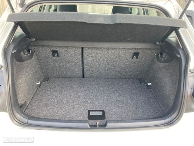 VW Polo 1.0 Confortline - 23