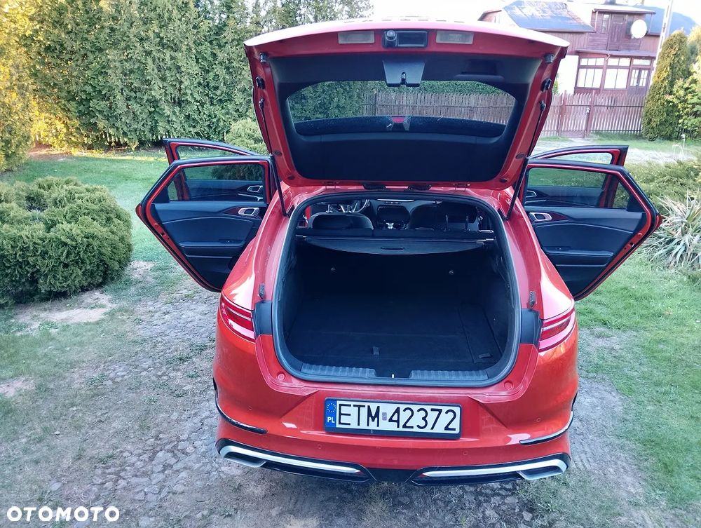 Kia ProCeed 1.5 T-GDI GT Line DCT - 11