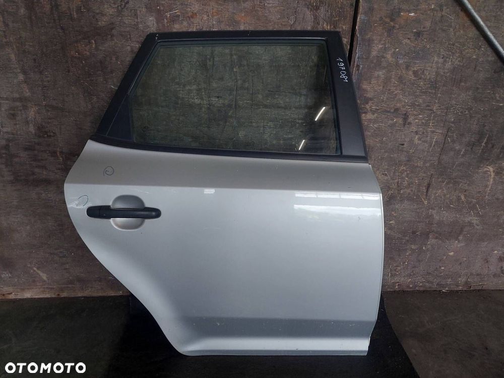 DRZWI KOMPLETNE PRAWY TYŁ KIA CEED I 9S KOMBI - 1