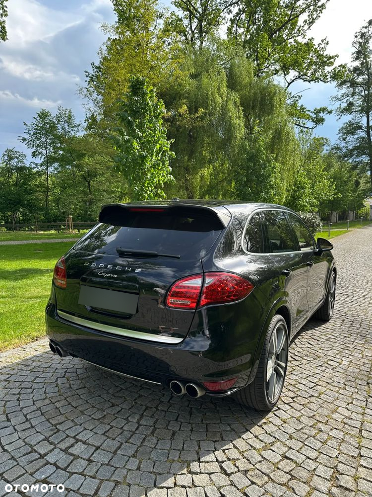 Porsche Cayenne - 14