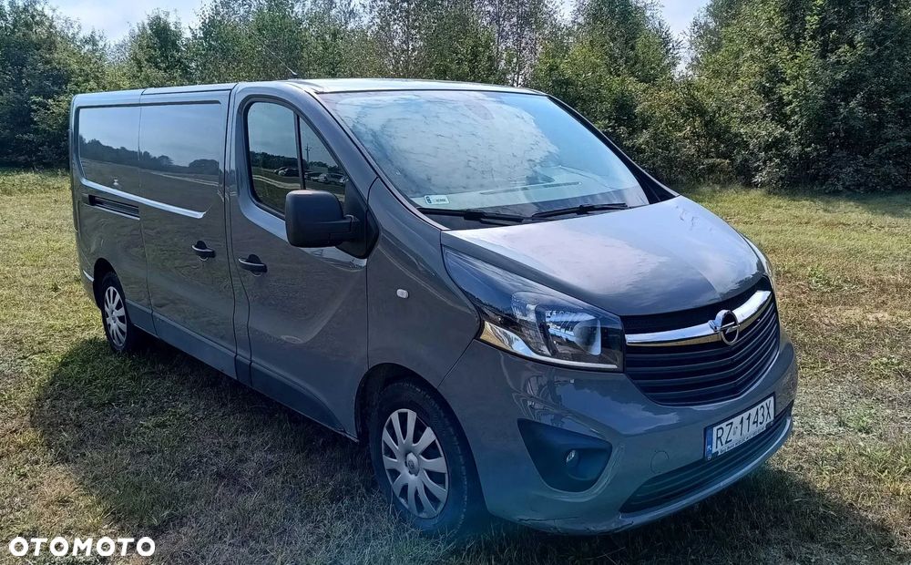 Opel Vivaro - 1