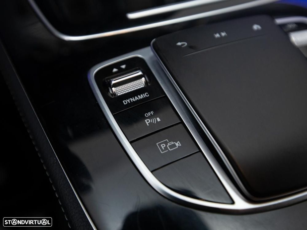 Mercedes-Benz E 300 de 4Matic 9G-TRONIC - 24