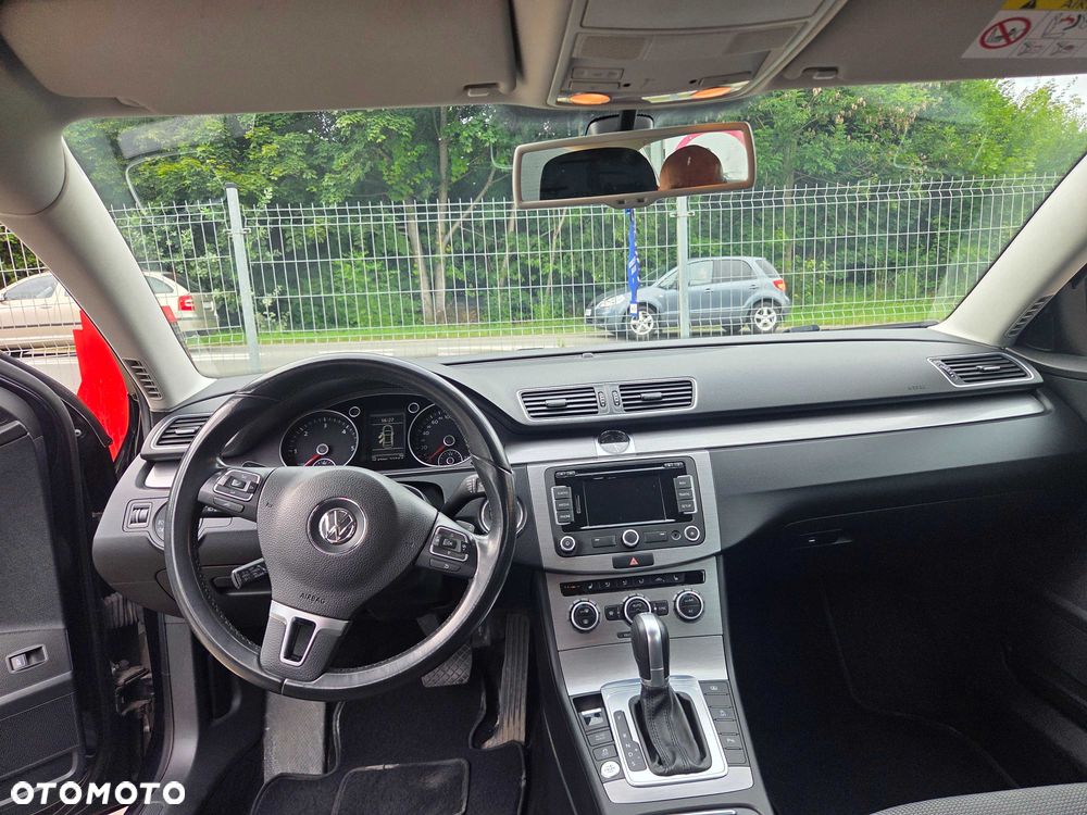 Volkswagen Passat - 7