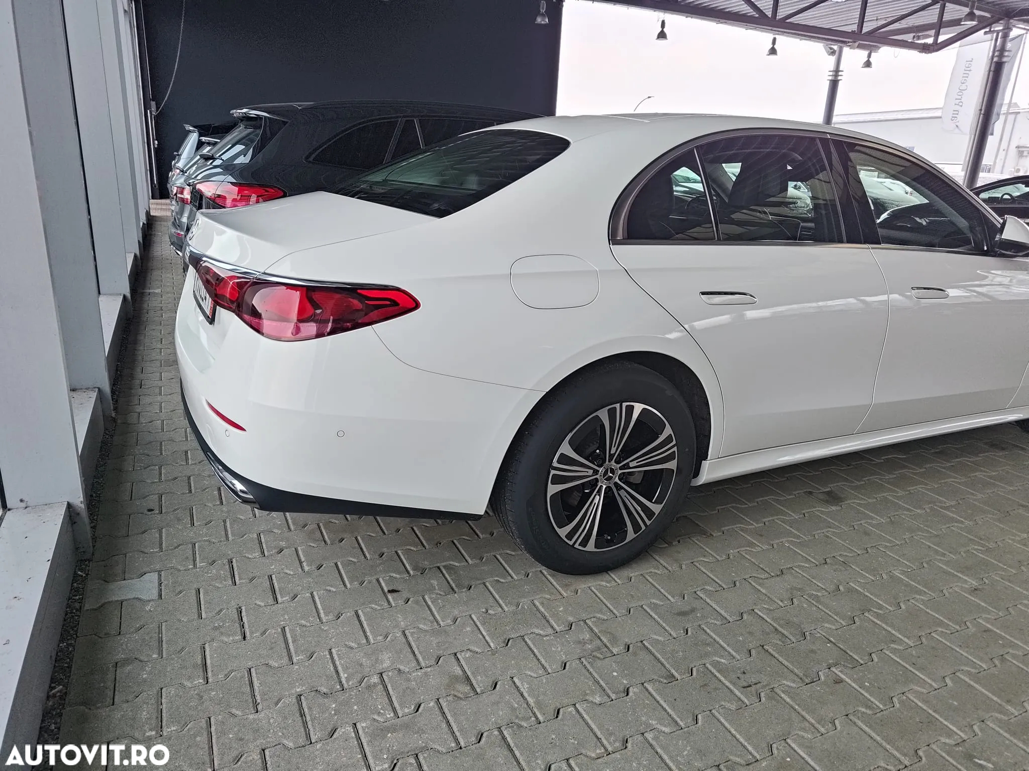Mercedes-Benz E 200 T 9G-TRONIC Edition AVANTGARDE - 6