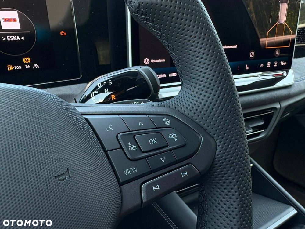 Volkswagen Tiguan - 14