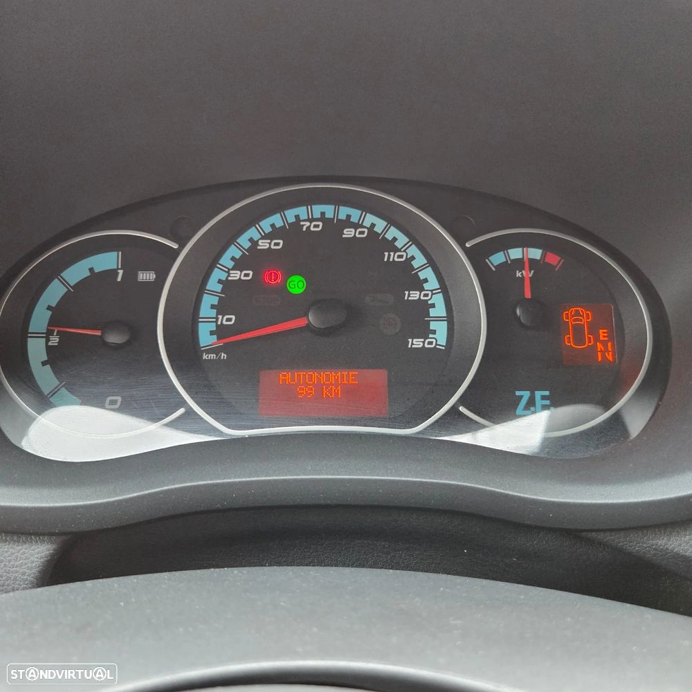 Renault Master E-Tech - 12