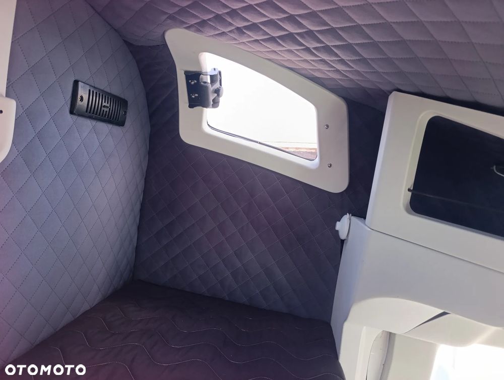 Ford Transit - 18