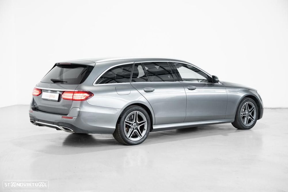 Mercedes-Benz E 300 de AMG Line - 4