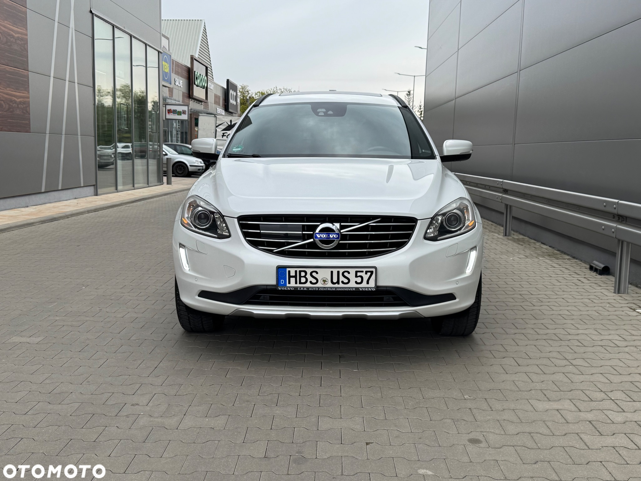 Volvo XC 60 D4 Drive-E Momentum - 2