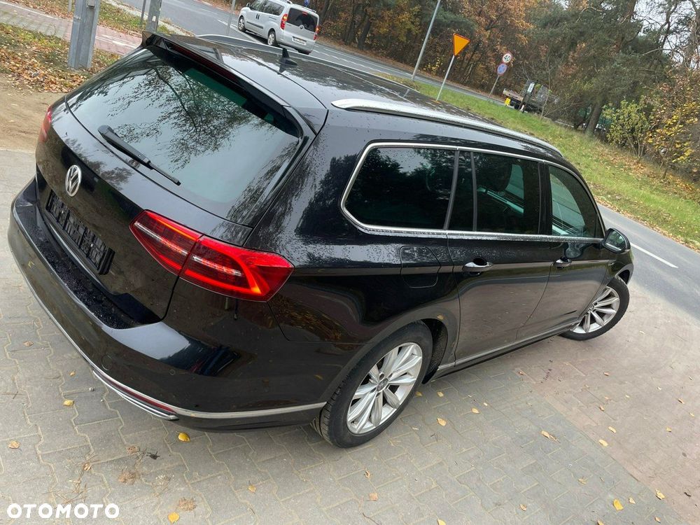 Volkswagen Passat - 25