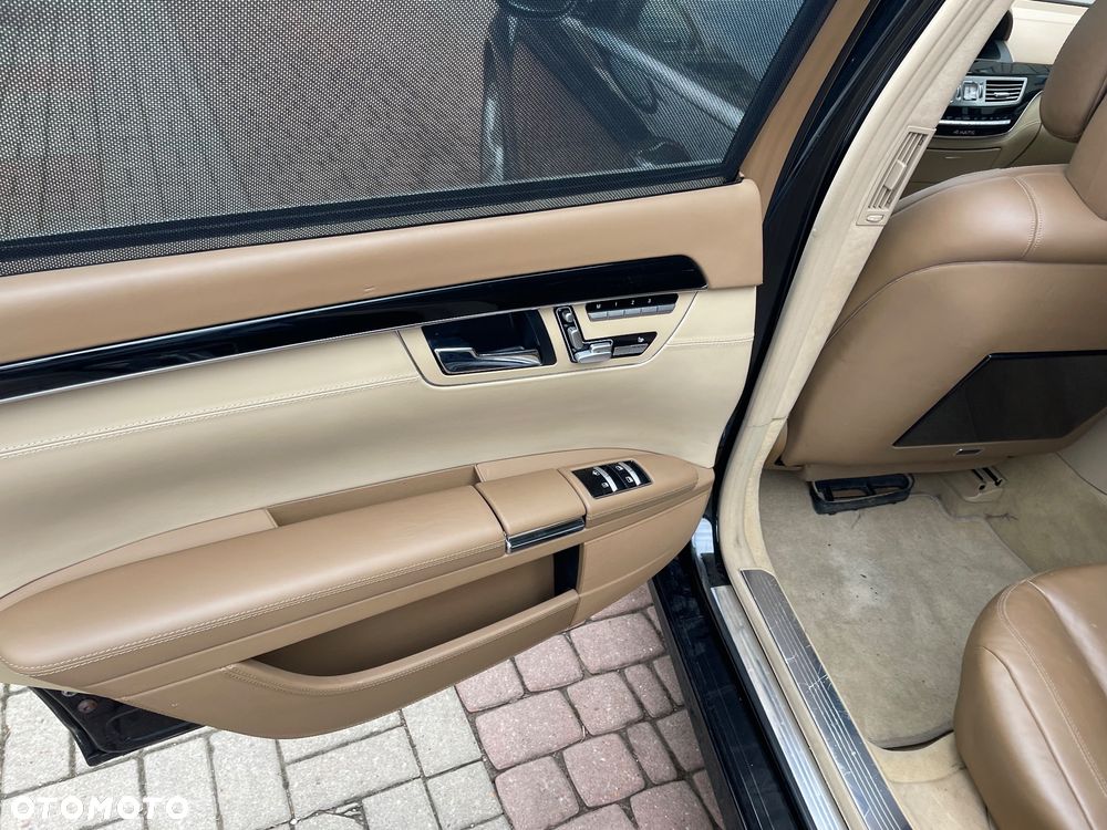 Mercedes-Benz Klasa S 500 4-Matic - 23
