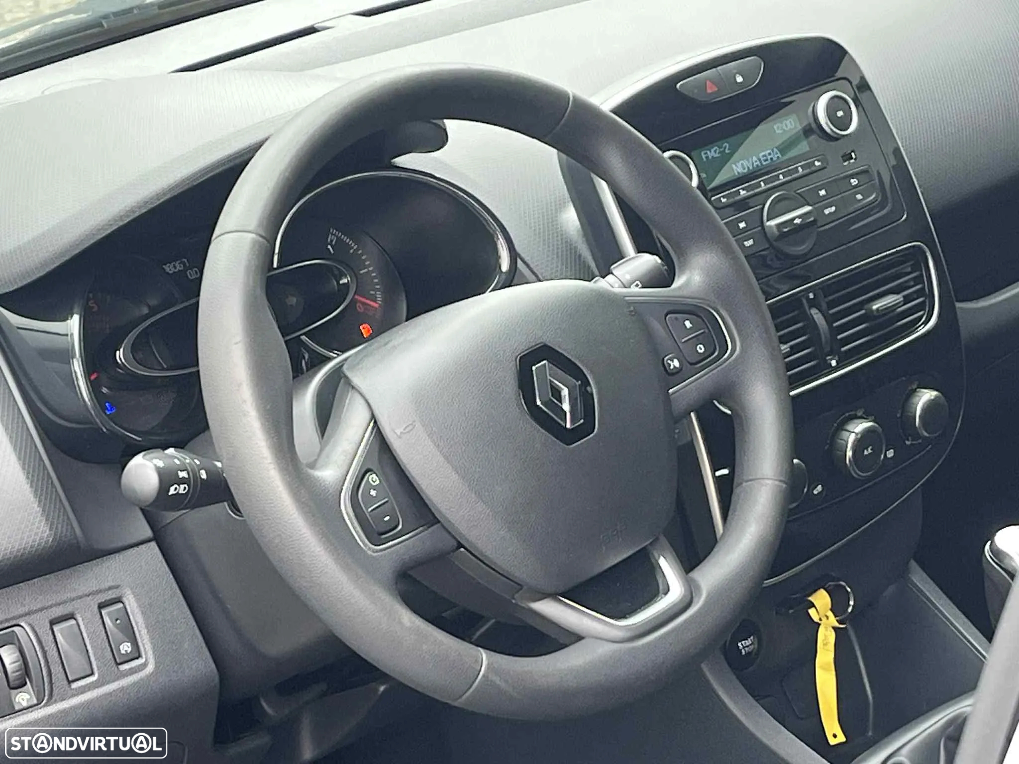 Renault Clio IV Van 1.5 dCi 75cv - 9