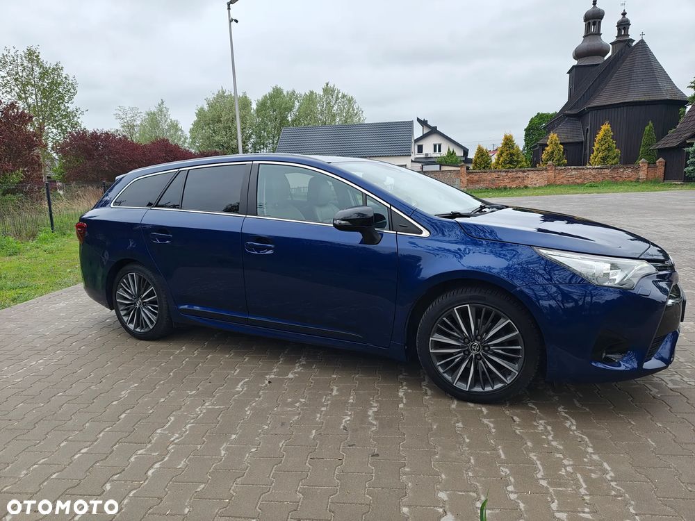 Toyota Avensis 1.8 Selection - 12