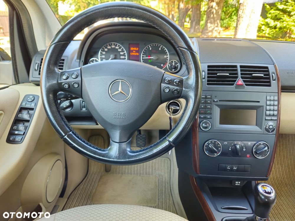 Mercedes-Benz Klasa A 180 CDI Elegance - 21