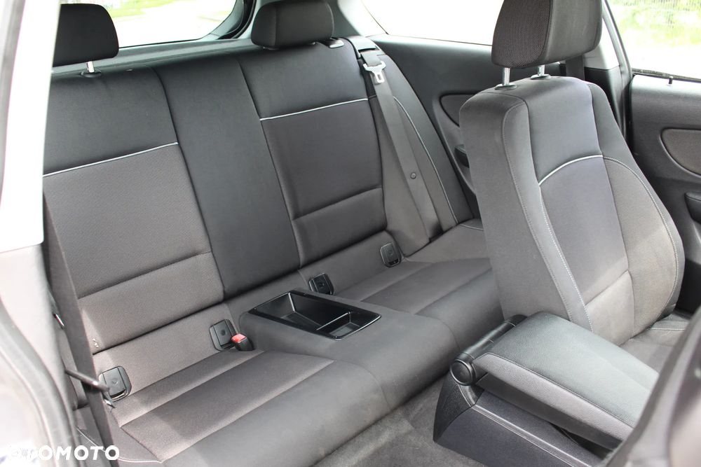 BMW Seria 1 123d - 10