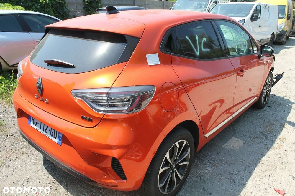 Renault Clio - 1